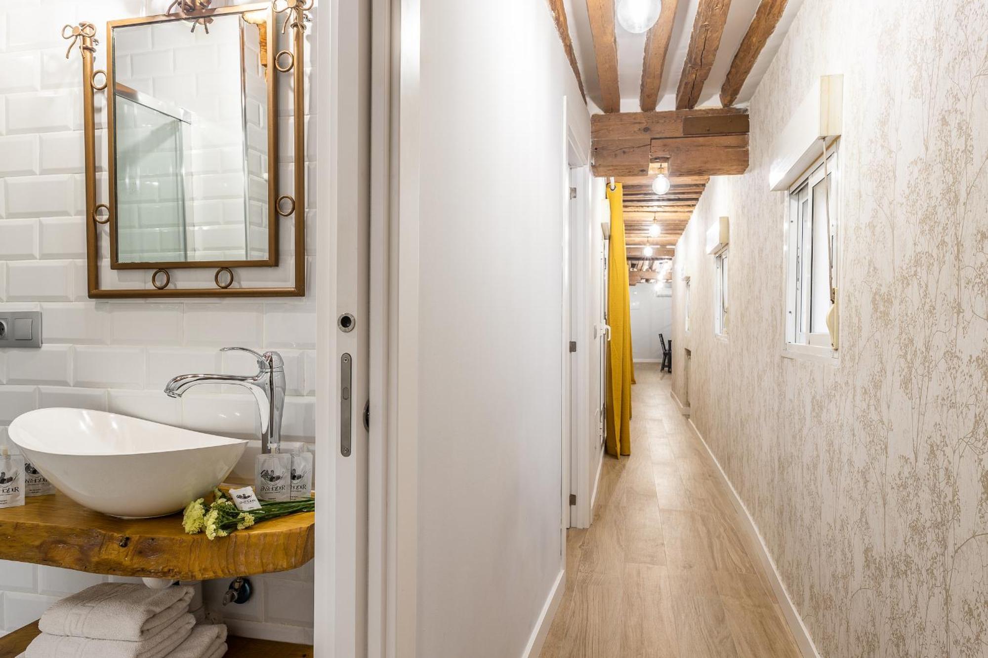 Apartamento Waou Gran Via V - Alquiler Corta Duracion Madrid Exterior foto